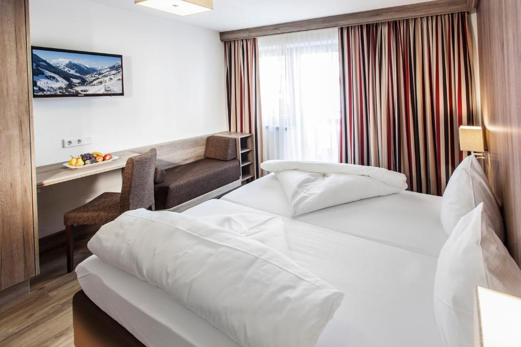 Hotel Am Reiterkogel Saalbach-Hinterglemm Pokój zdjęcie